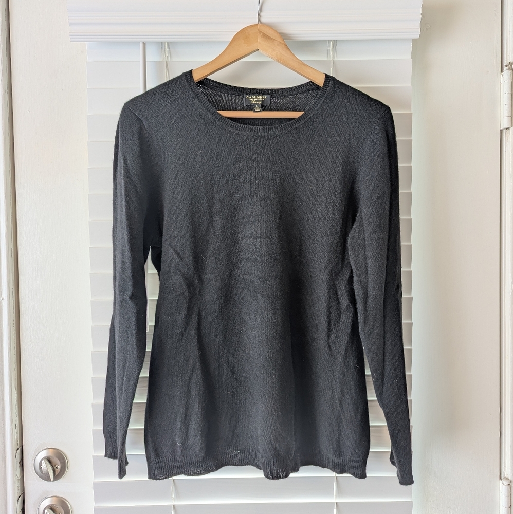 Women's Black Cashmere Crew Neck Sweater Size L